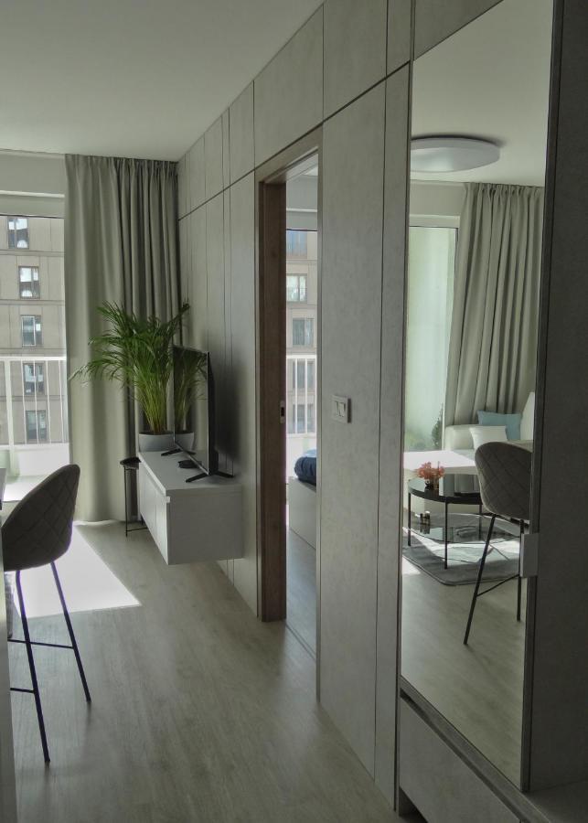 Top Urban Apartment - Free Parking, Green Energy, Modern Style Μπρατισλάβα Εξωτερικό φωτογραφία